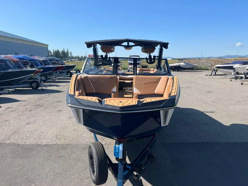 Slide: The Image of Nautique G23 2025 - 61