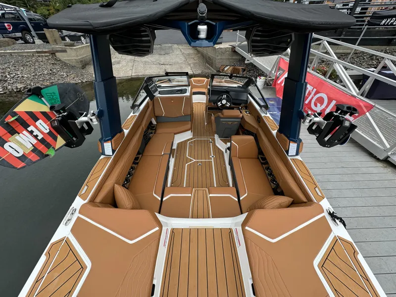 Slide: The Image of Nautique G23 2025 - 63