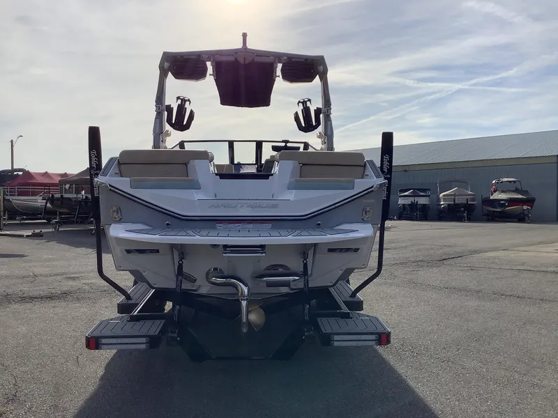 Slide: The Image of Nautique G25 2025 - 3