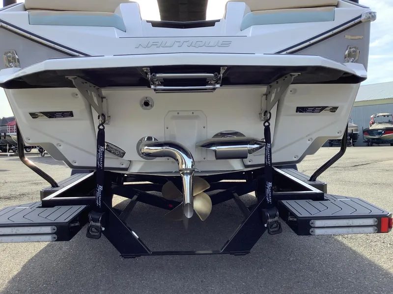 Slide: The Image of Nautique G25 2025 - 4