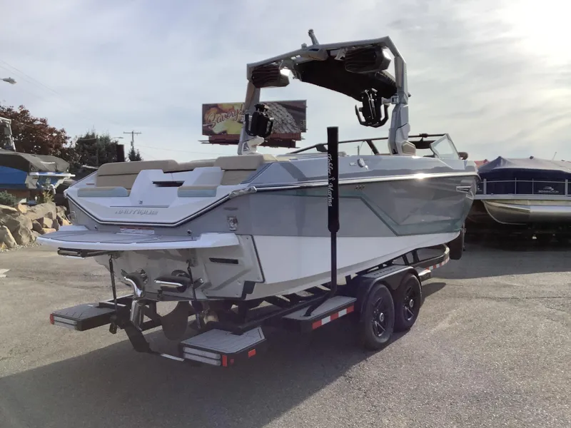 Slide: The Image of Nautique G25 2025 - 7