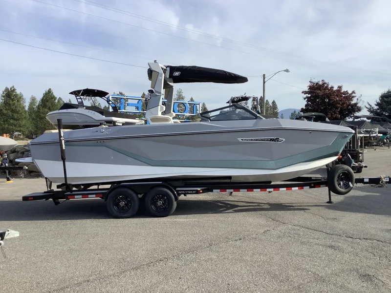 Slide: The Image of Nautique G25 2025 - 8