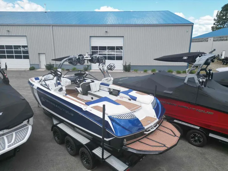 Slide: The Image of Nautique G25 2016 - 11