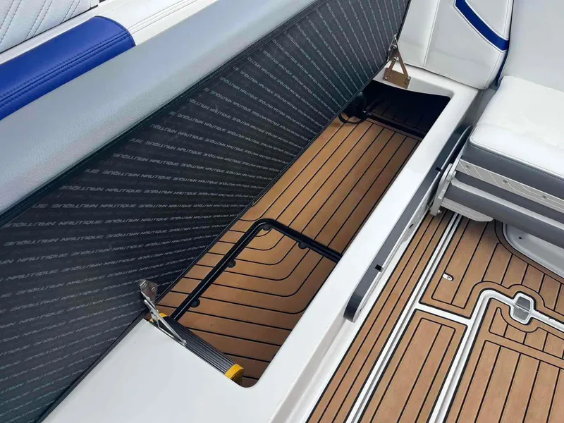 Slide: The Image of Nautique G25 2016 - 25