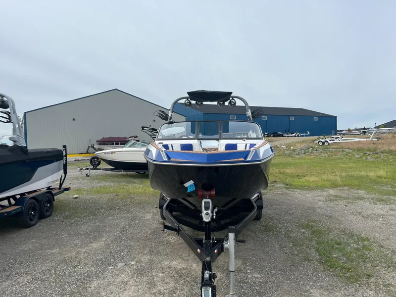 Slide: The Image of Nautique G25 2016 - 3