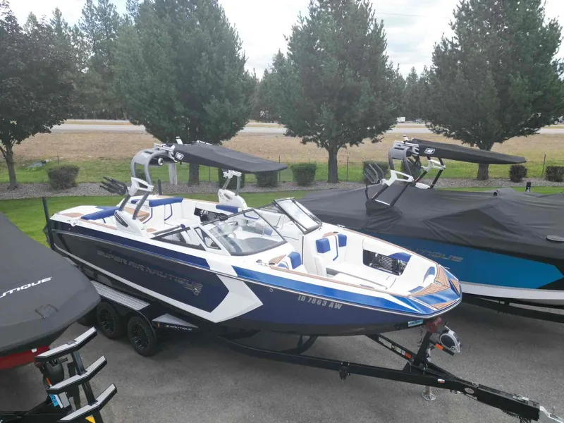 Slide: The Image of Nautique G25 2016 - 8