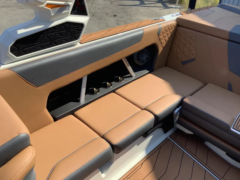 Slide: The Image of Nautique Super Air Nautique GS22 2024 - 15