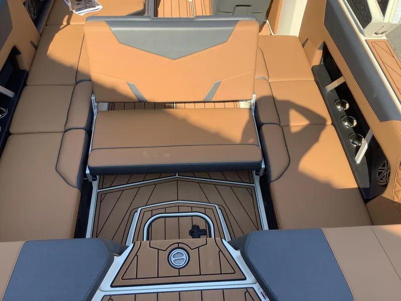 Slide: The Image of Nautique Super Air Nautique GS22 2024 - 19