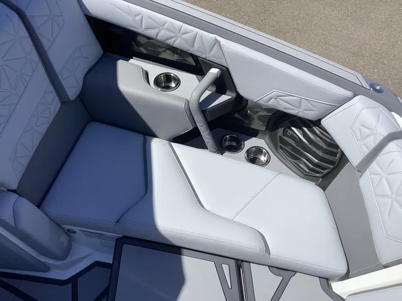 Slide: The Image of Correct Craft Super Air Nautique G23 Paragon 2024 - 11