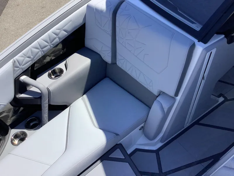 Slide: The Image of Correct Craft Super Air Nautique G23 Paragon 2024 - 12