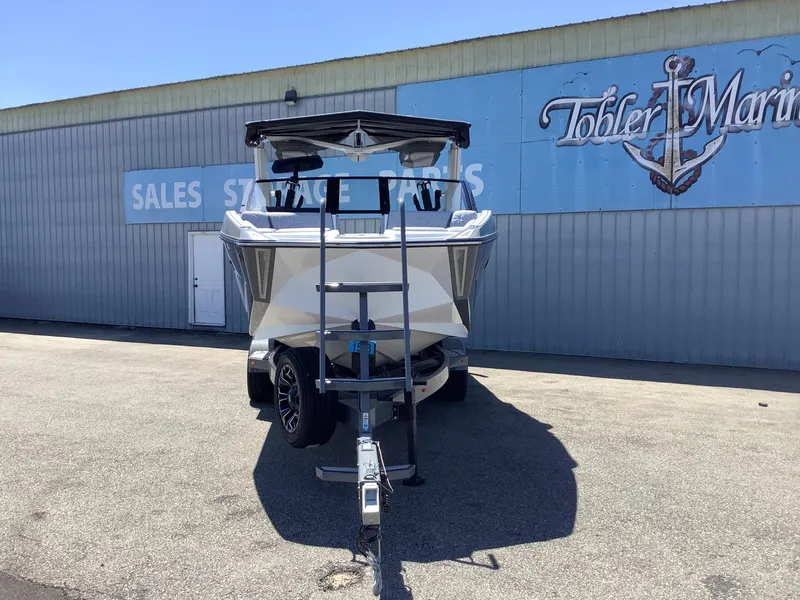 Slide: The Image of Correct Craft Super Air Nautique G23 Paragon 2024 - 3