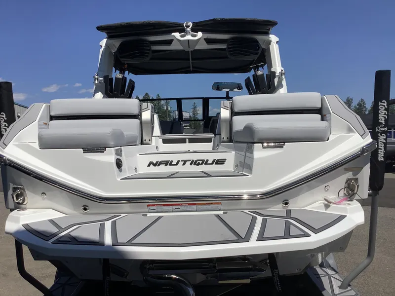 Slide: The Image of Correct Craft Super Air Nautique G23 Paragon 2024 - 4