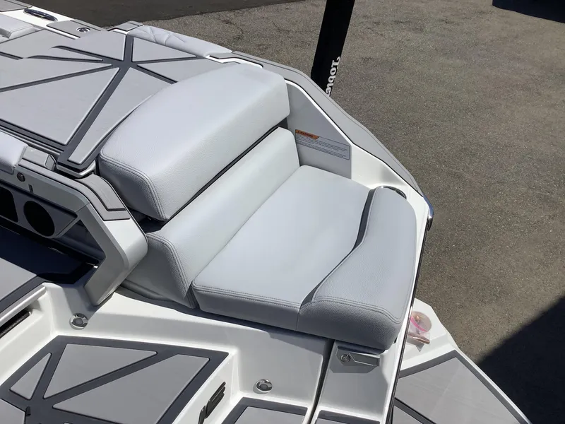 Slide: The Image of Correct Craft Super Air Nautique G23 Paragon 2024 - 7