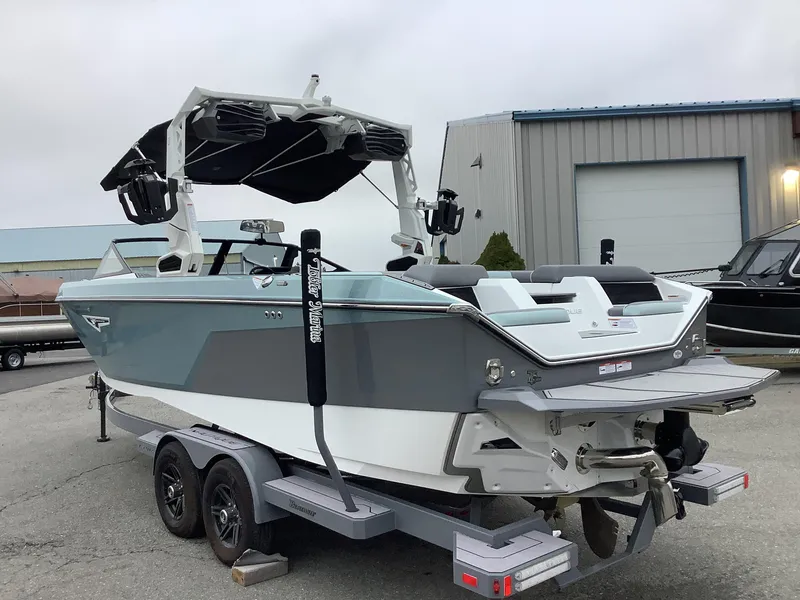 Slide: The Image of Nautique Super Air Nautique S25 2024 - 9