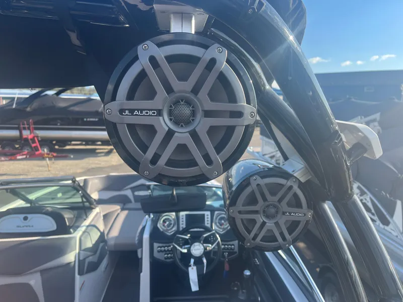 Slide: The Image of 2017 Supra SA 450 boat with JL Audio speakers, interior view. - 30