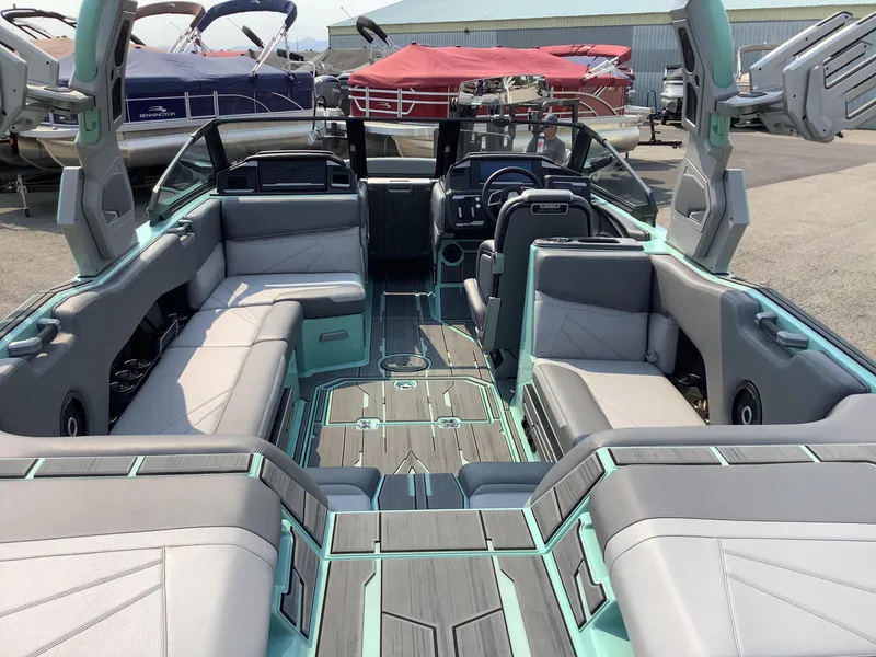 Slide: The Image of Supra SL 2024 - 60