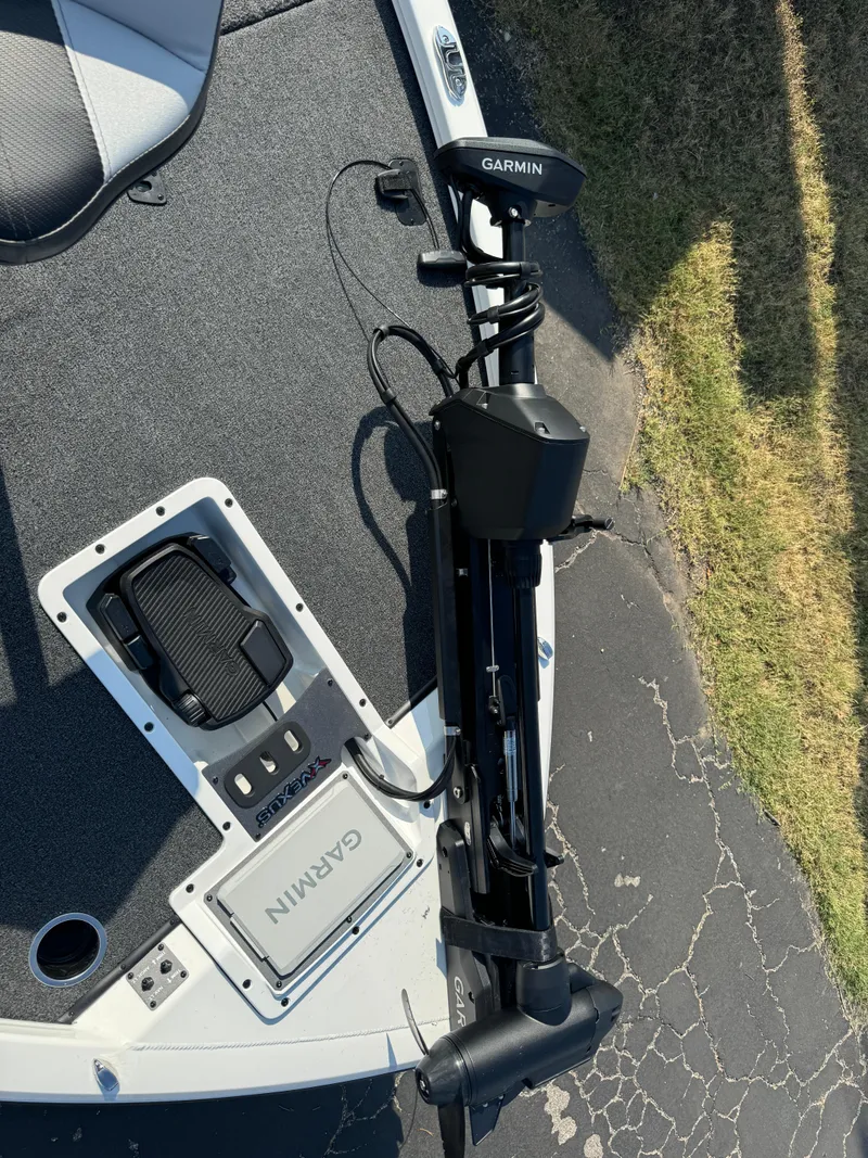 Slide: The Image of 2025 Vexus AVX 1880 boat with Garmin trolling motor and foot pedal on deck. - 29