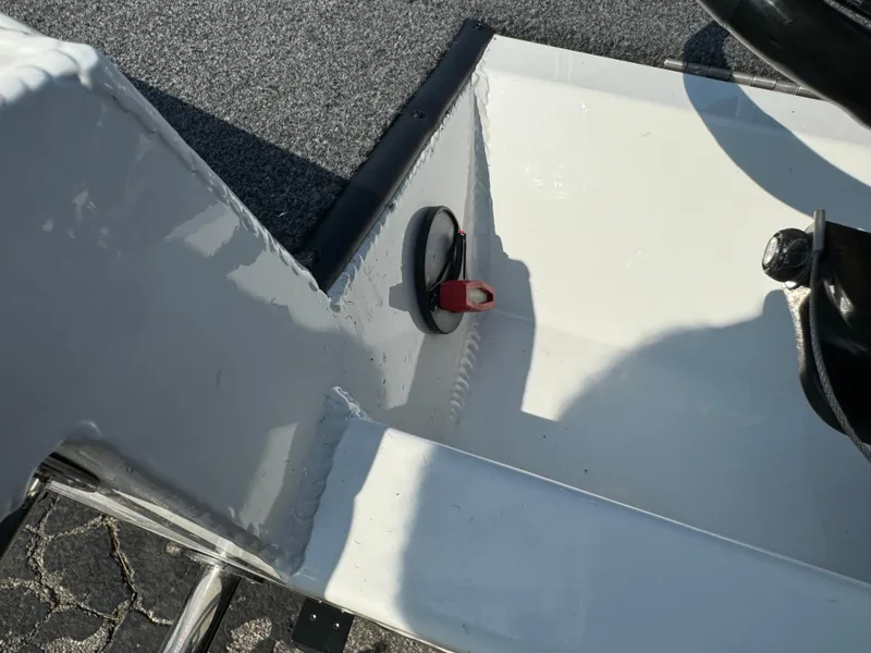 Slide: The Image of 2025 Vexus AVX 1880 boat interior with red safety switch. - 42