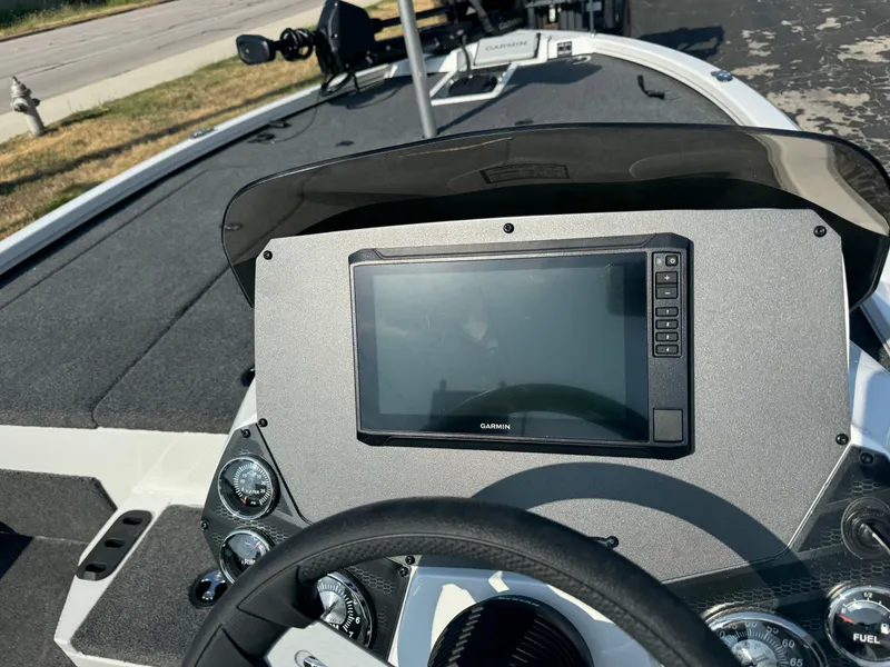 Slide: The Image of 2025 Vexus AVX 1880 boat dashboard with Garmin navigation system. - 9