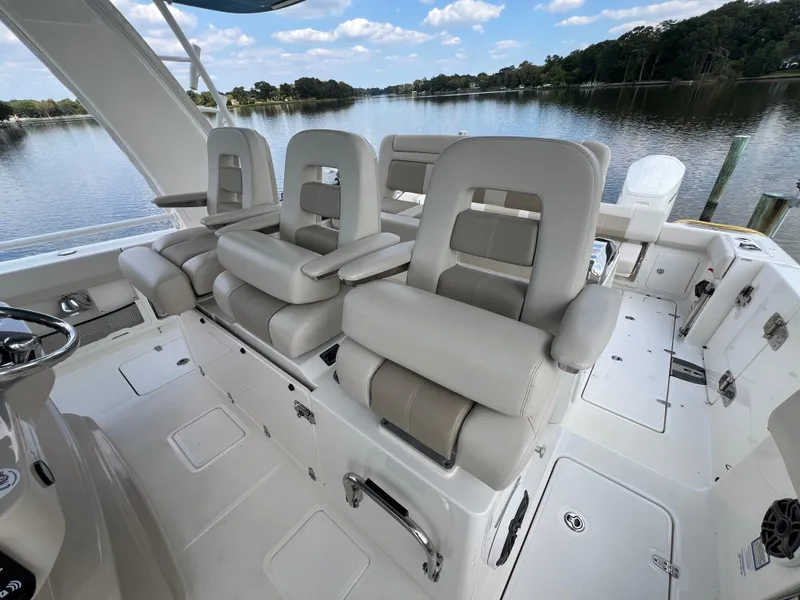 Slide: The Image of Boston Whaler 420 Outrage 2023 - 17
