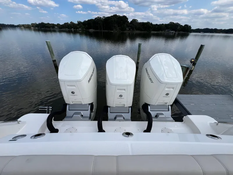 Slide: The Image of Boston Whaler 420 Outrage 2023 - 20