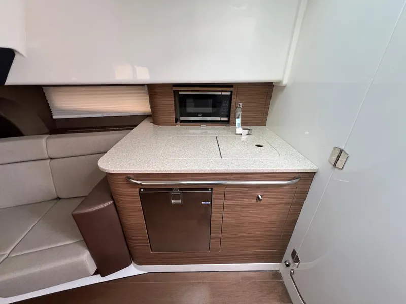 Slide: The Image of Boston Whaler 420 Outrage 2023 - 23