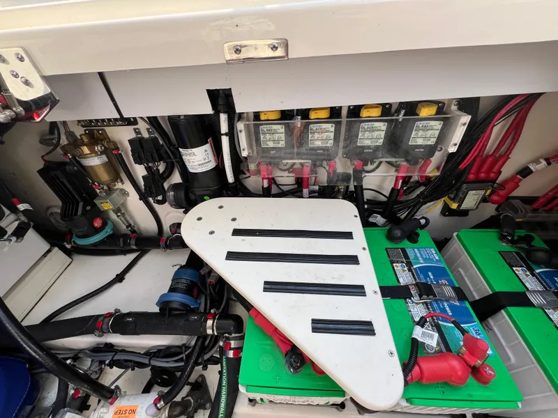 Slide: The Image of Boston Whaler 420 Outrage 2023 - 36