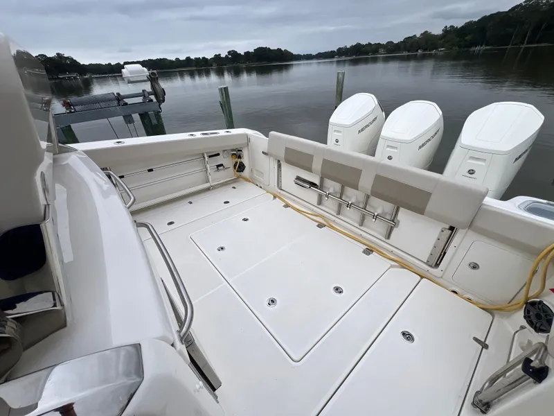 Slide: The Image of Boston Whaler 420 Outrage 2023 - 39