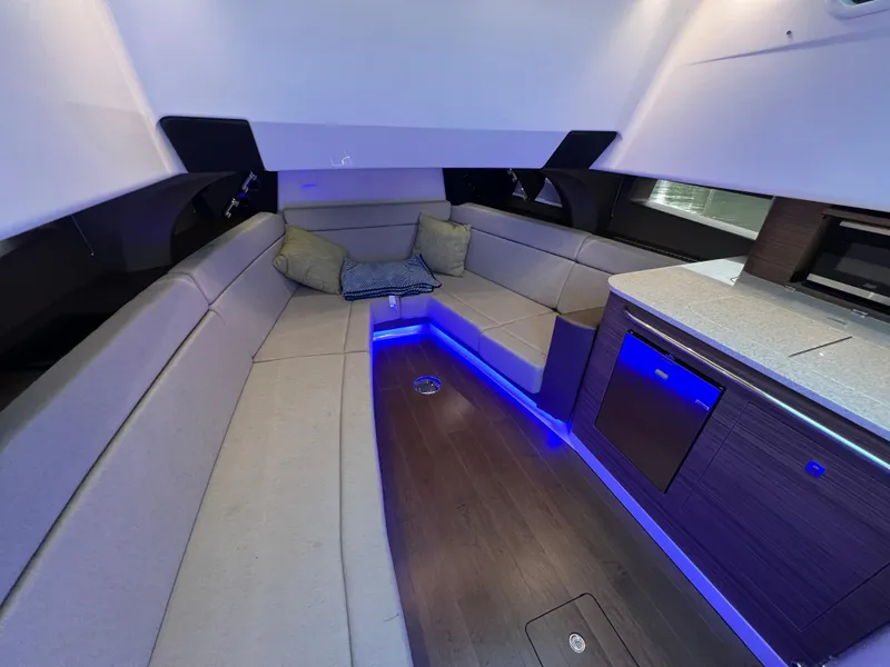 Slide: The Image of Boston Whaler 420 Outrage 2023 - 46