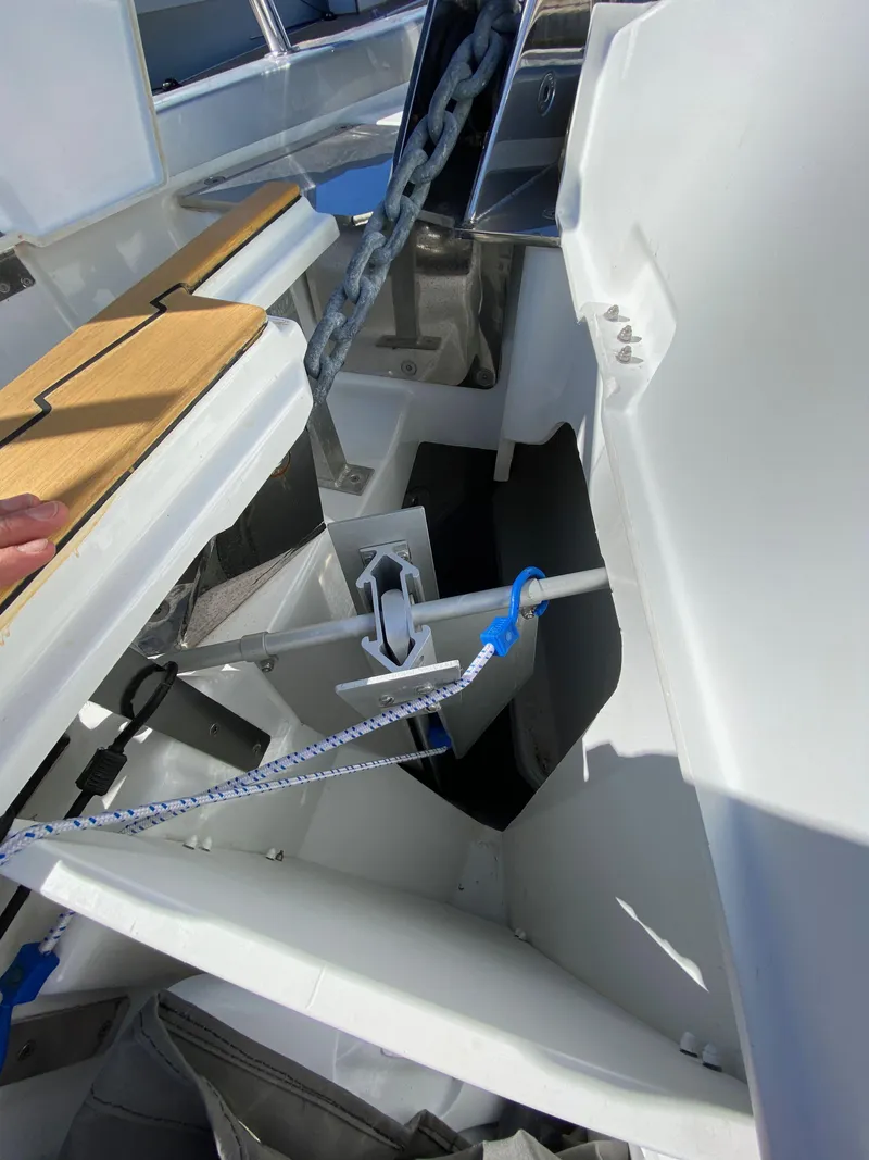 Slide: The Image of Jeanneau 64 2019 - 26