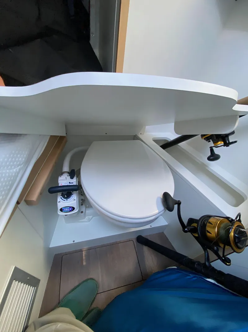 Slide: The Image of Jeanneau 64 2019 - 31