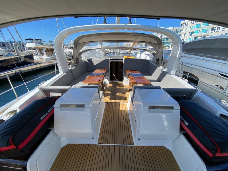 Slide: The Image of Jeanneau 64 2019 - 45