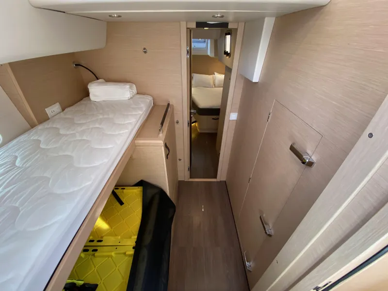 Slide: The Image of Jeanneau 64 2019 - 85