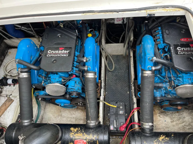 Slide: The Image of Engine compartment of a 2007 Silverton 330 Sport Bridge with twin Crusader engines. - 19