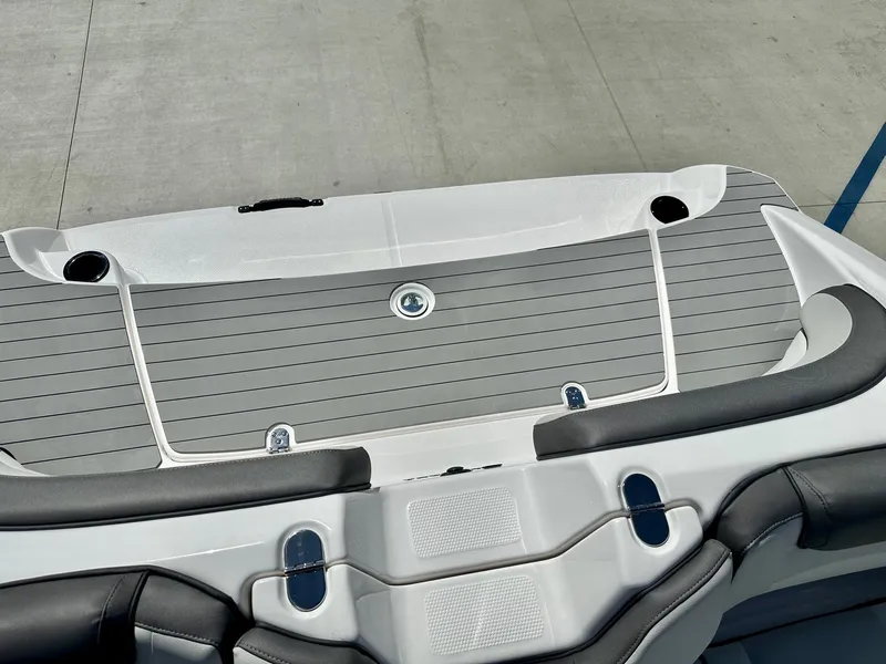 Slide: The Image of Yamaha SX190 2025 - 12