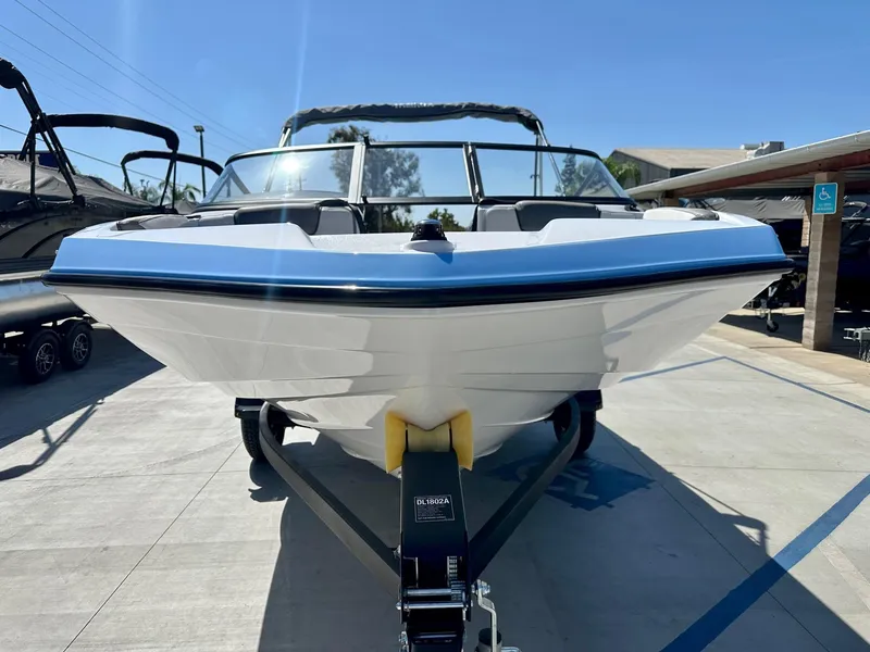 Slide: The Image of Yamaha SX190 2025 - 3