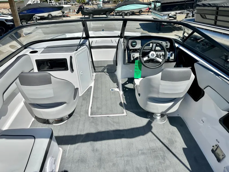 Slide: The Image of Yamaha SX190 2025 - 9