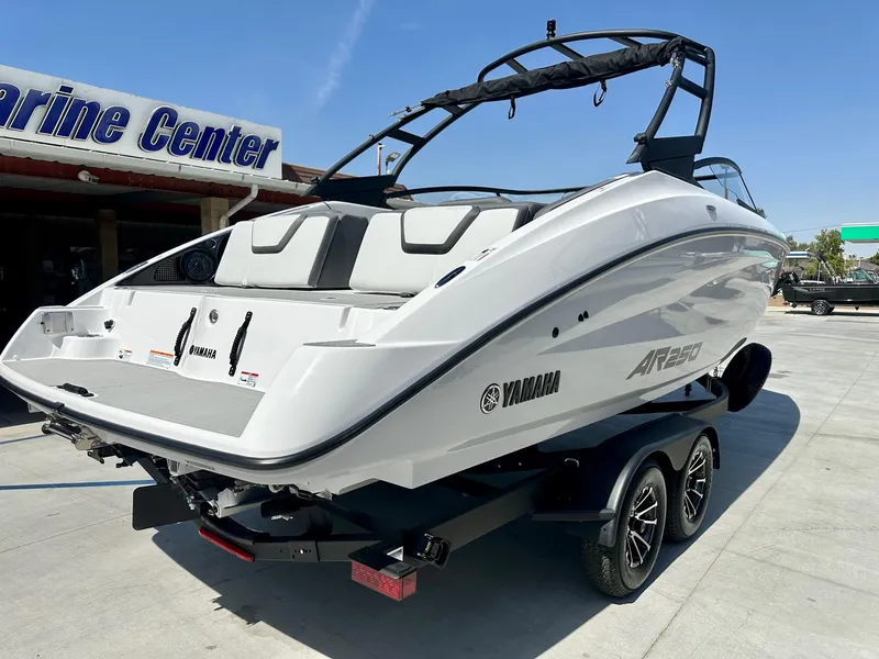 Slide: The Image of Yamaha AR250 w/ Twin 1.8L High output motors! 2025 - 8