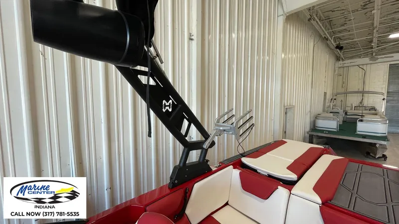 Slide: The Image of Heyday Wake Boats WT-2DC 2023 - 11