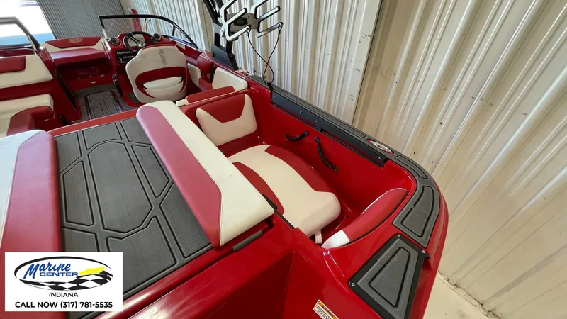 Slide: The Image of Heyday Wake Boats WT-2DC 2023 - 7