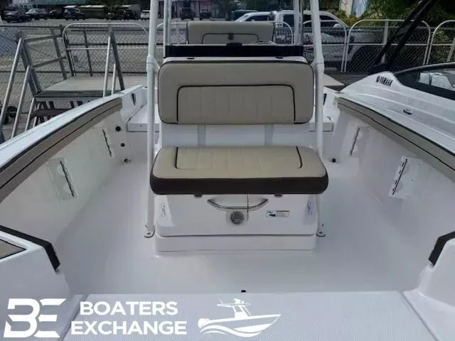 Slide: The Image of Yamaha 190 FSH Sport 2025 - 6