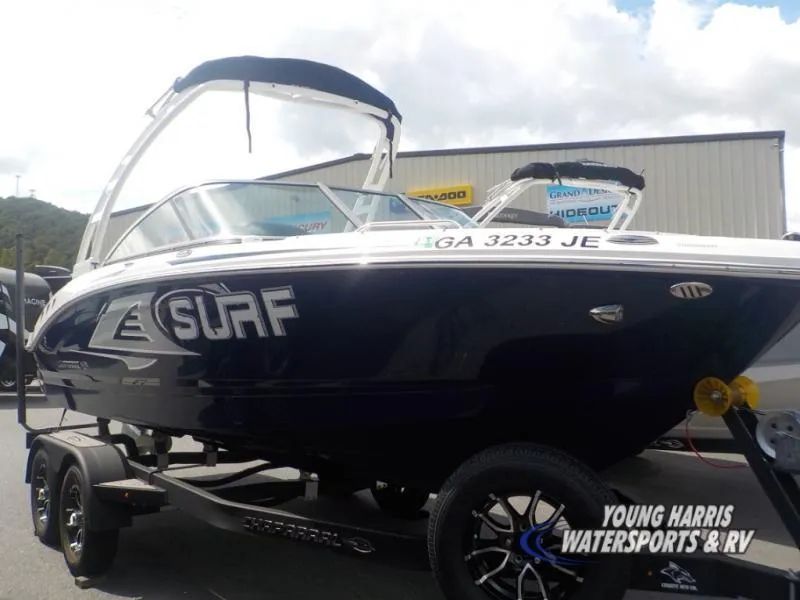 Slide: The Image of Chaparral 21 Surf 2023 - 3