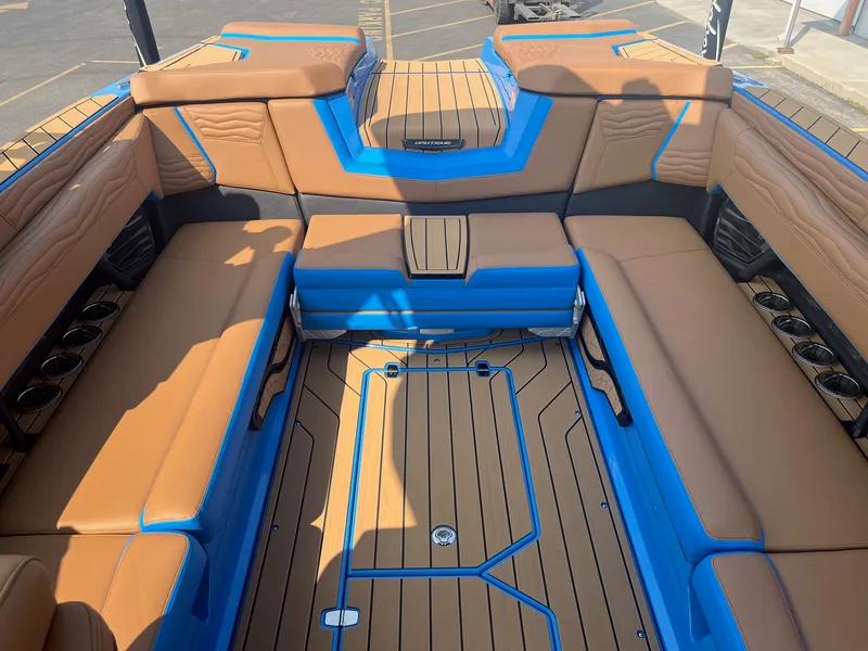Slide: The Image of Nautique G25 2026 - 18