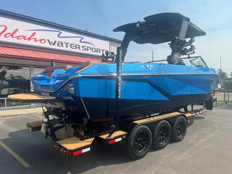 Slide: The Image of Nautique G25 2026 - 2
