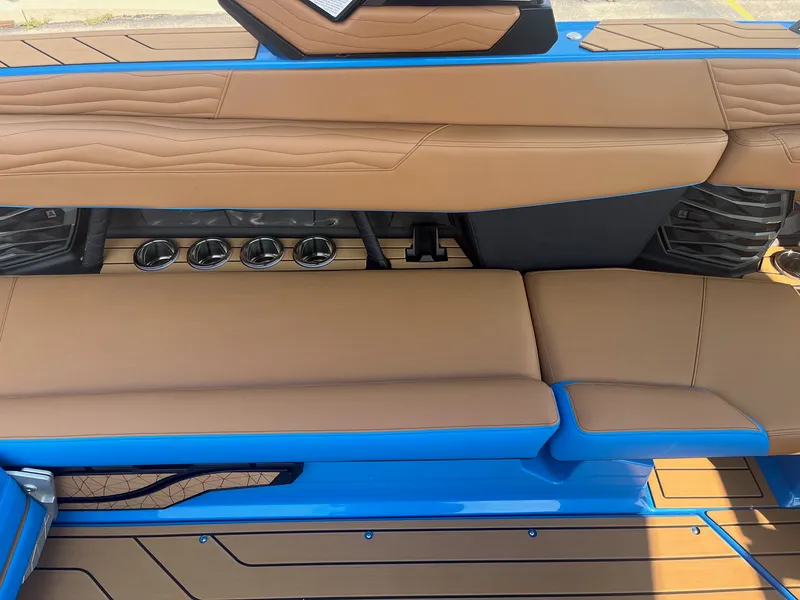 Slide: The Image of Nautique G25 2026 - 23