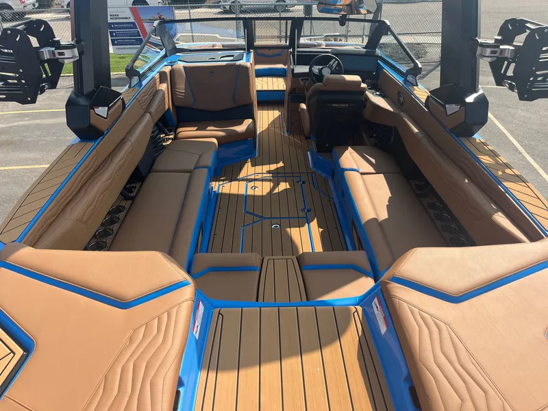 Slide: The Image of Nautique G25 2026 - 16
