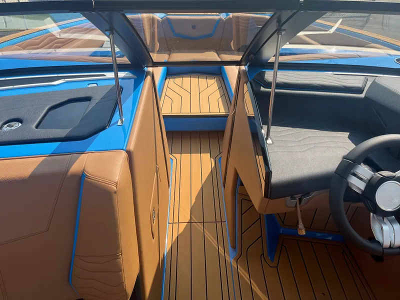 Slide: The Image of Nautique G25 2026 - 29