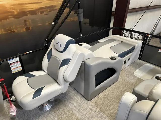 Slide: The Image of 2025 G3 Suncatcher Select 322SS pontoon boat interior with Yamaha 250HP engine. - 15
