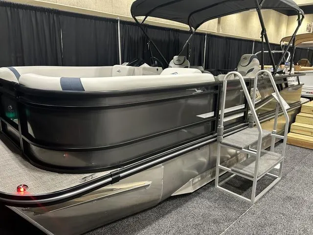 Slide: The Image of Passenger helm seat on 2025 G3 Suncatcher Select 322SS, featuring comfort and storage. - 22