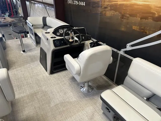 Slide: The Image of G3 Suncatcher Select 20RC W/Yamaha 70 2025 - 18